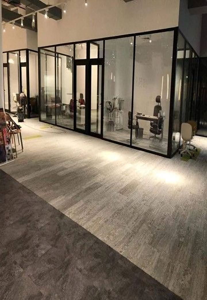 glass partition company in dubai