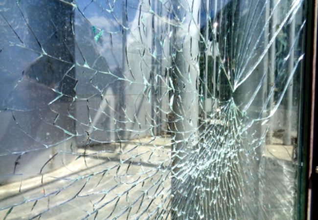 Expert Tips for Swift Broken Glass Replacement